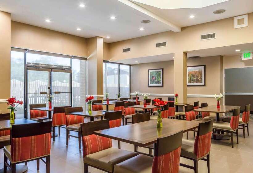 فندق Comfort Inn & Suites Aberdeen