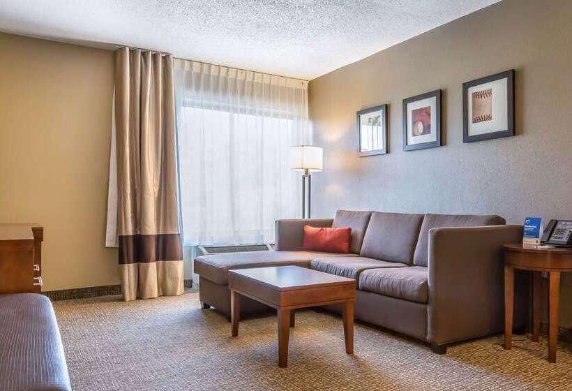فندق Comfort Inn & Suites Aberdeen