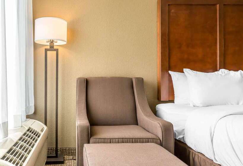 فندق Comfort Inn & Suites Aberdeen