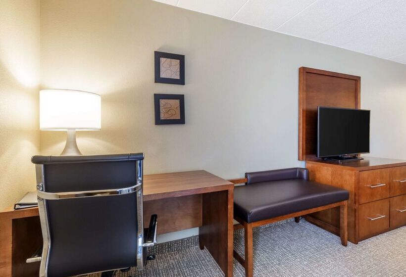 فندق Comfort Inn & Suites Aberdeen