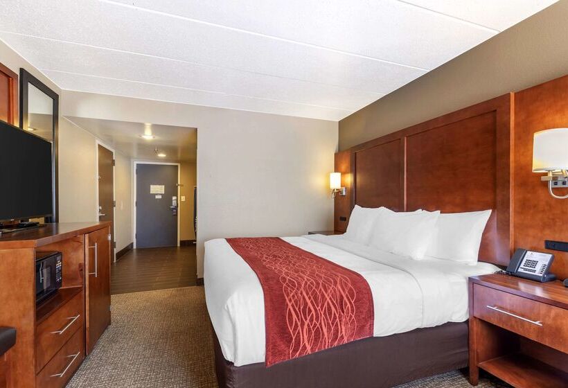 فندق Comfort Inn & Suites Aberdeen