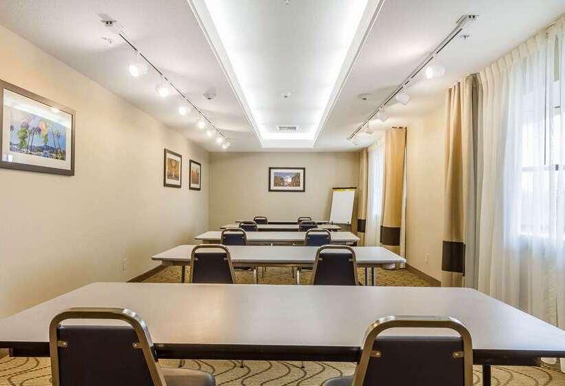 酒店 Comfort Inn & Suites Rocklin   Roseville