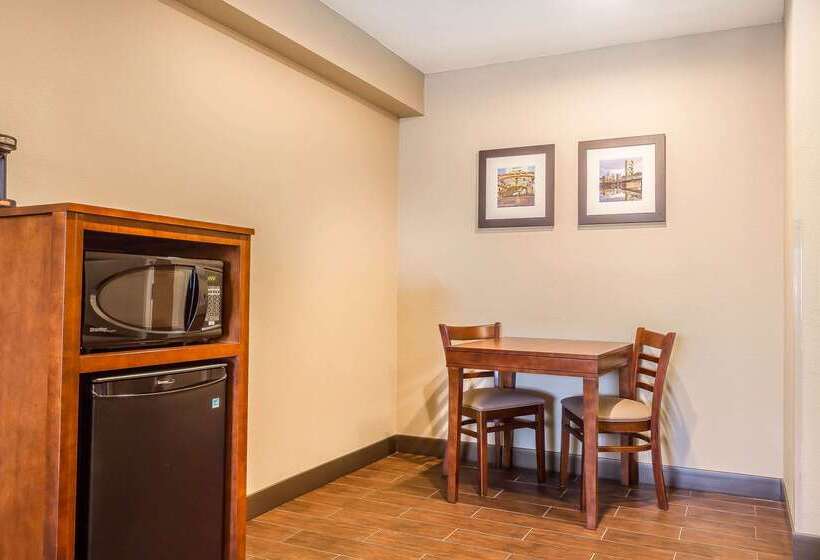 酒店 Comfort Inn & Suites Rocklin   Roseville