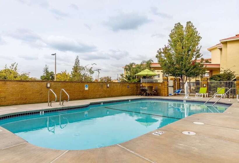 酒店 Comfort Inn & Suites Rocklin   Roseville
