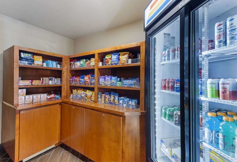 酒店 Comfort Inn & Suites Rocklin   Roseville