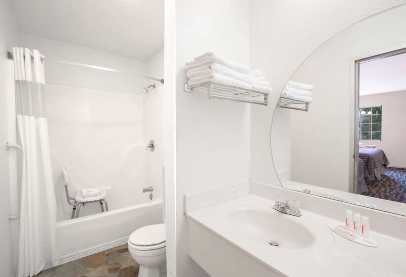 فندق Days Inn By Wyndham Hardy