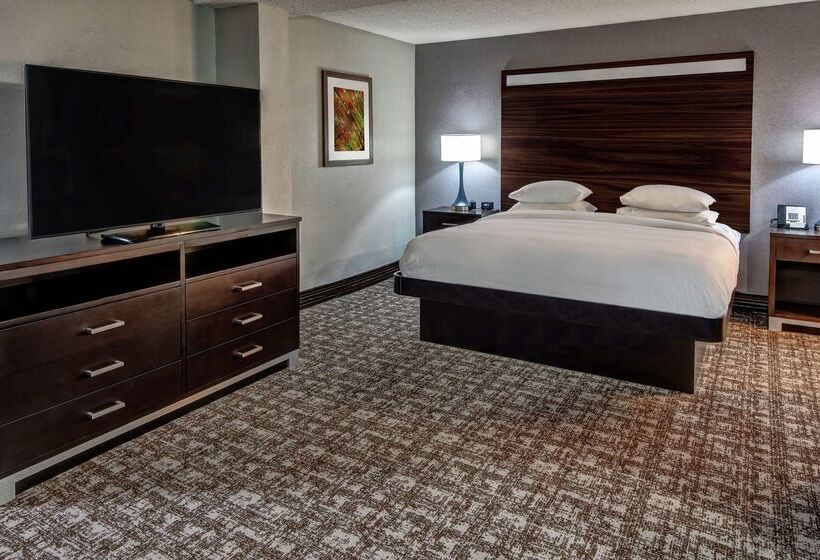 Doubletree By Hilton Hotel Jackson