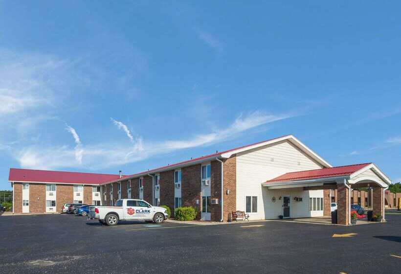 فندق Econo Lodge Inn & Suites