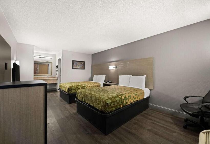 هتل Econo Lodge