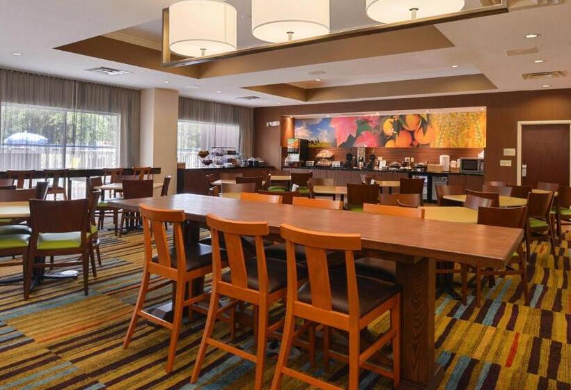 ホテル Fairfield Inn Orlando Airport