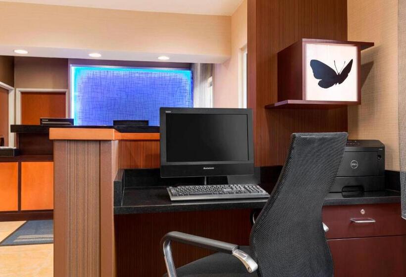 فندق Fairfield Inn Racine