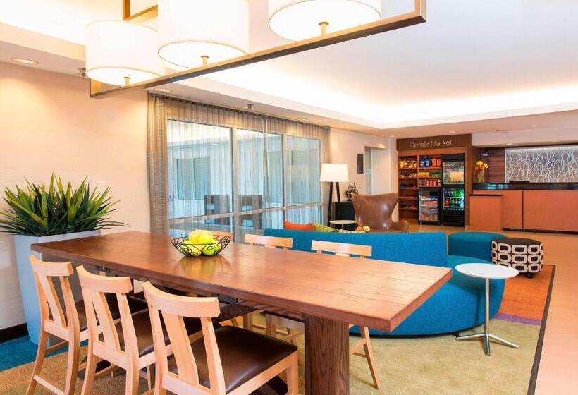 ホテル Fairfield Inn & Suites By Marriott Bloomington