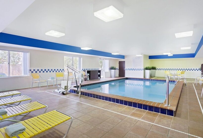 هتل Fairfield By Marriott Southeast Hammond, In