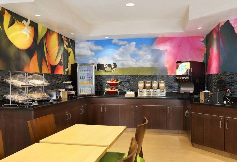 فندق Fairfield Inn Colorado Springs Air Force Academy