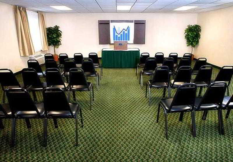 هتل Fairfield Inn & Suites Dallas Park Central