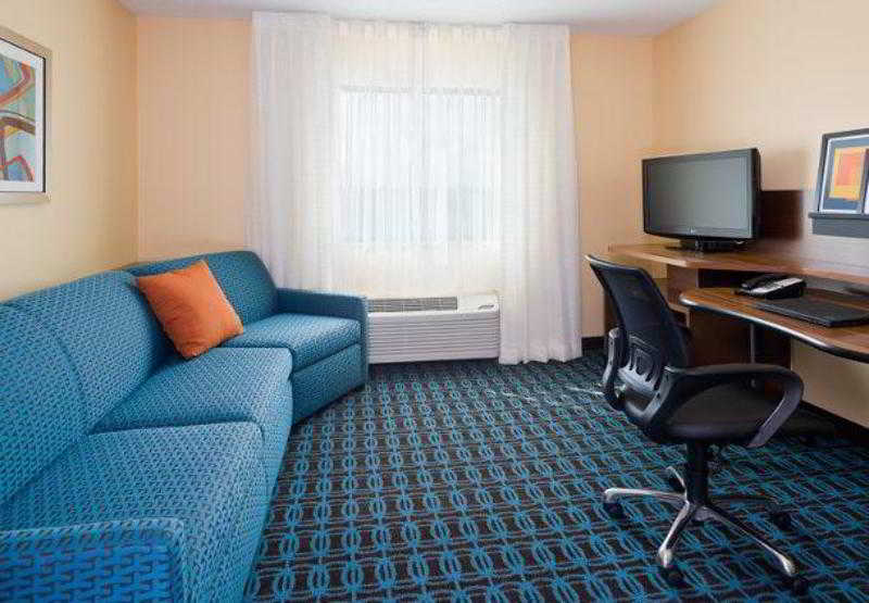 هتل Fairfield Inn & Suites Dallas Park Central