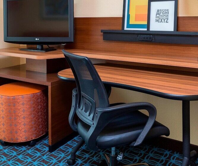 فندق Fairfield Inn & Suites By Marriott Galesburg