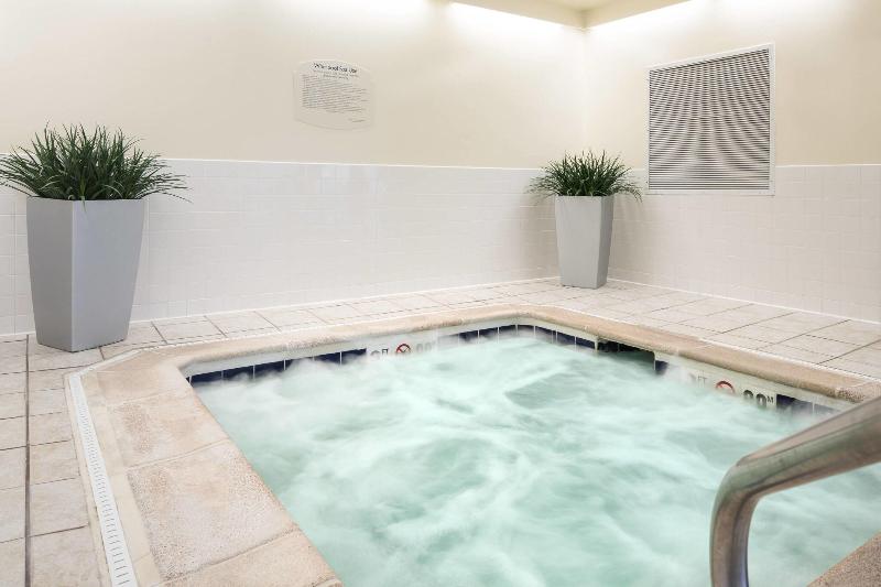 Отель Fairfield Inn By Marriott Loveland Fort Collins