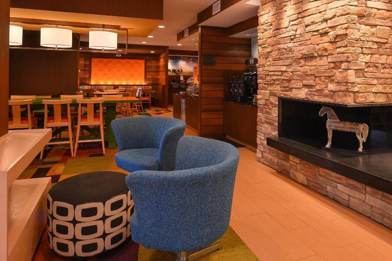 Отель Baymont By Wyndham St Charles