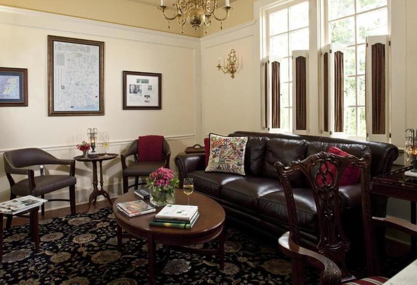 فندق Fairview Inn