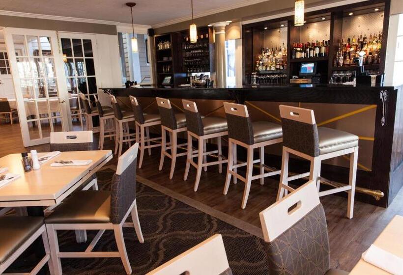 فندق Fairview Inn