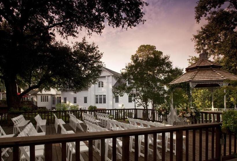 فندق Fairview Inn