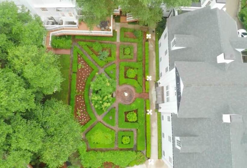 فندق Fairview Inn