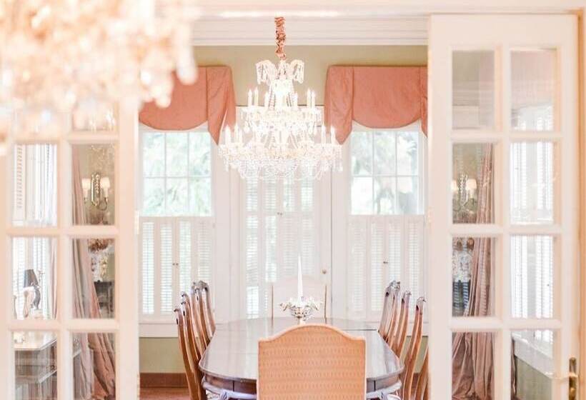 فندق Fairview Inn