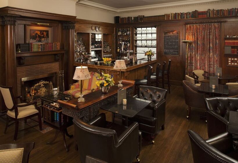 فندق Fairview Inn