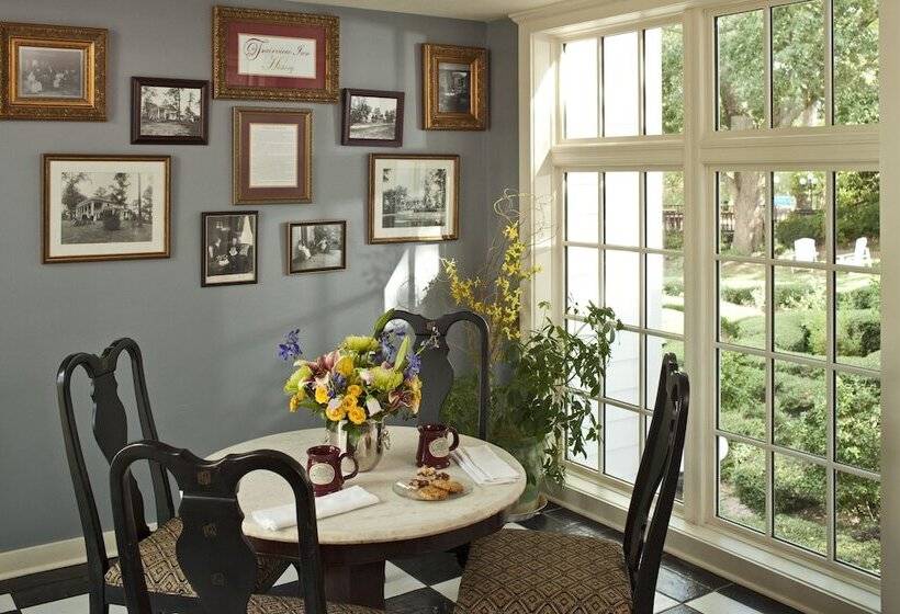 فندق Fairview Inn