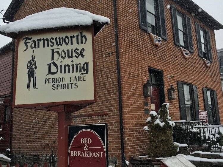 בית מלון כפרי Historic Farnsworth House Inn