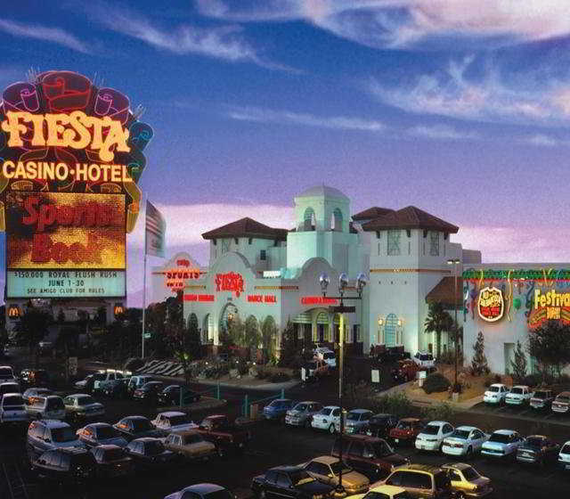فندق Fiesta Rancho  & Casino