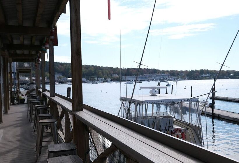 酒店 Fisherman's Wharf Inn