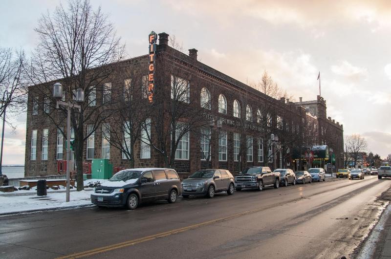 فندق Fitger S Inn