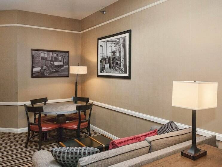 فندق Fitger S Inn