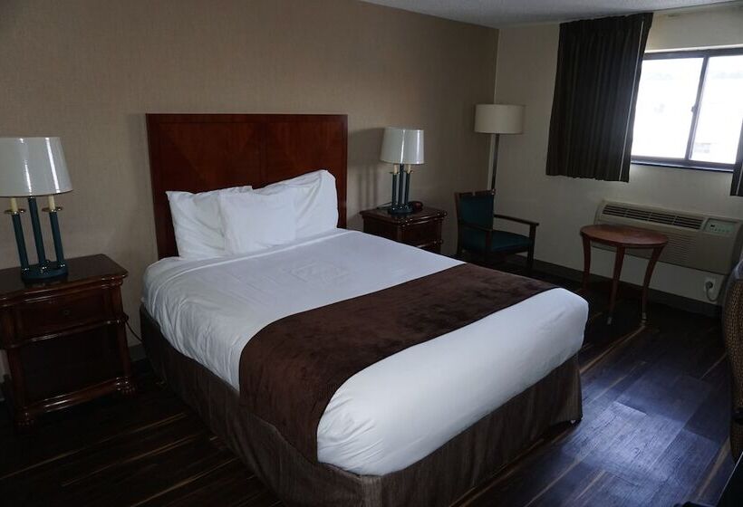 فندق Floral Park Motor Lodge