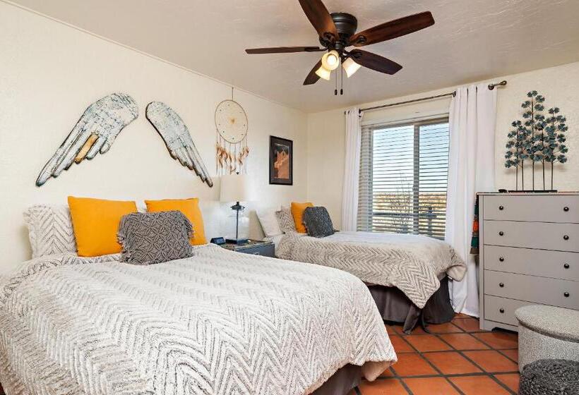 Отель Fort Marcy Suites By All Seasons Resort Lodging