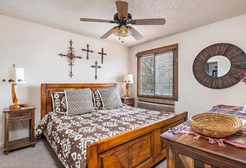 Отель Fort Marcy Suites By All Seasons Resort Lodging