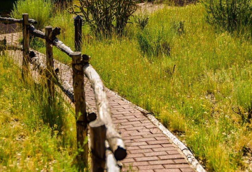 Отель Fort Marcy Suites By All Seasons Resort Lodging