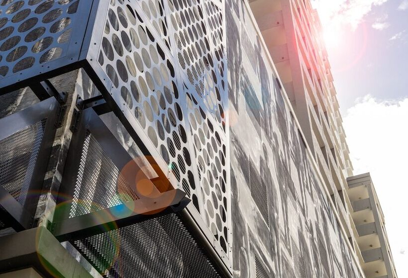 Fortune House Hotel Suites