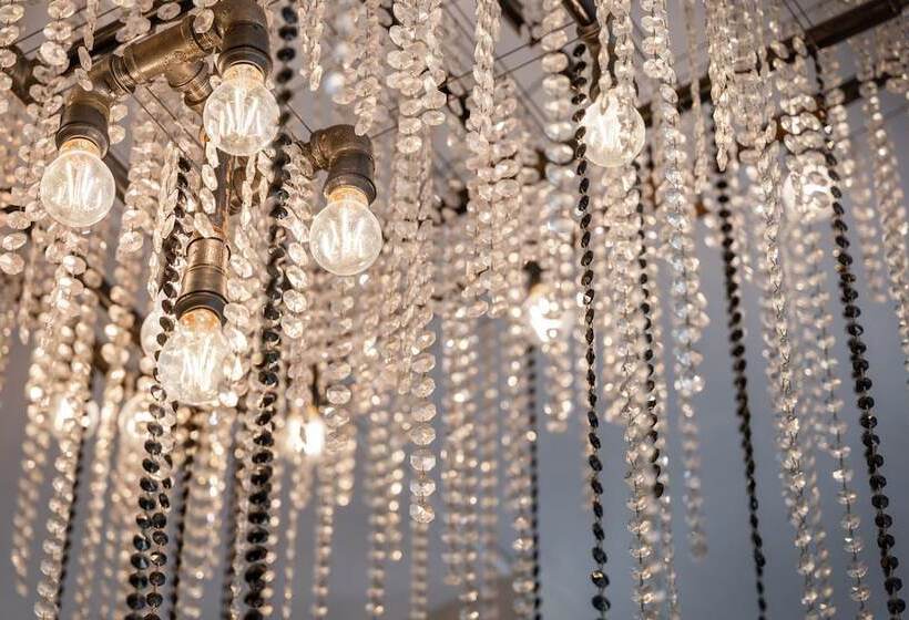 Fortune House Hotel Suites