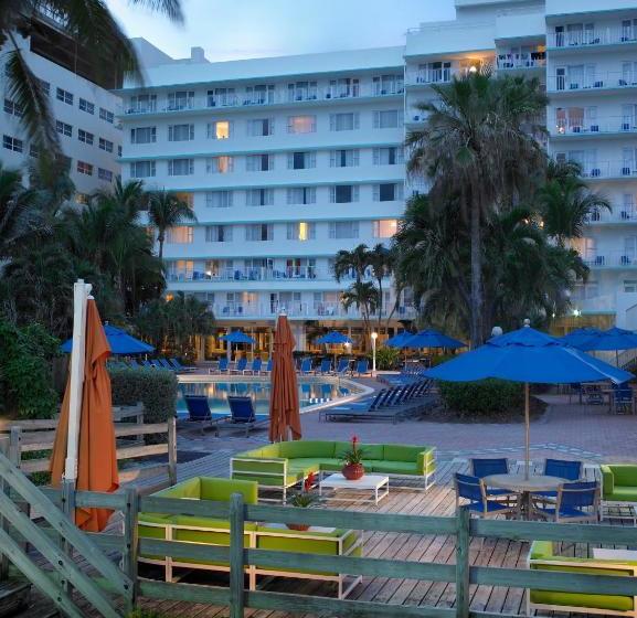 호텔 Radisson Resort Miami Beach