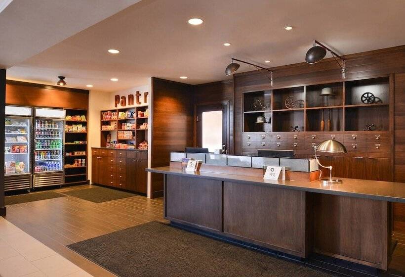 Radisson Hotel Detroit Metro Airport