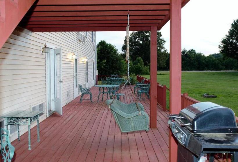 בית מלון כפרי Four Seasons Country Inn