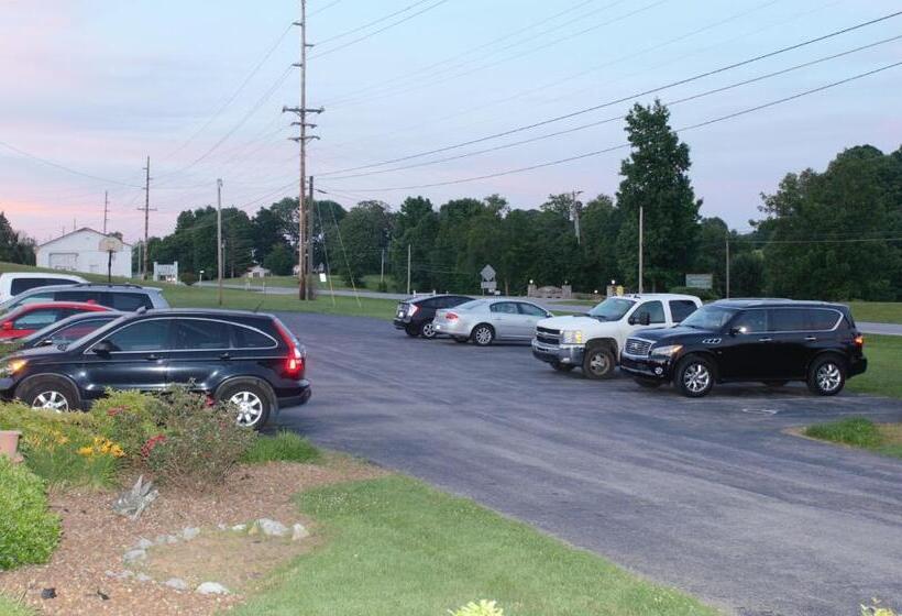 בית מלון כפרי Four Seasons Country Inn