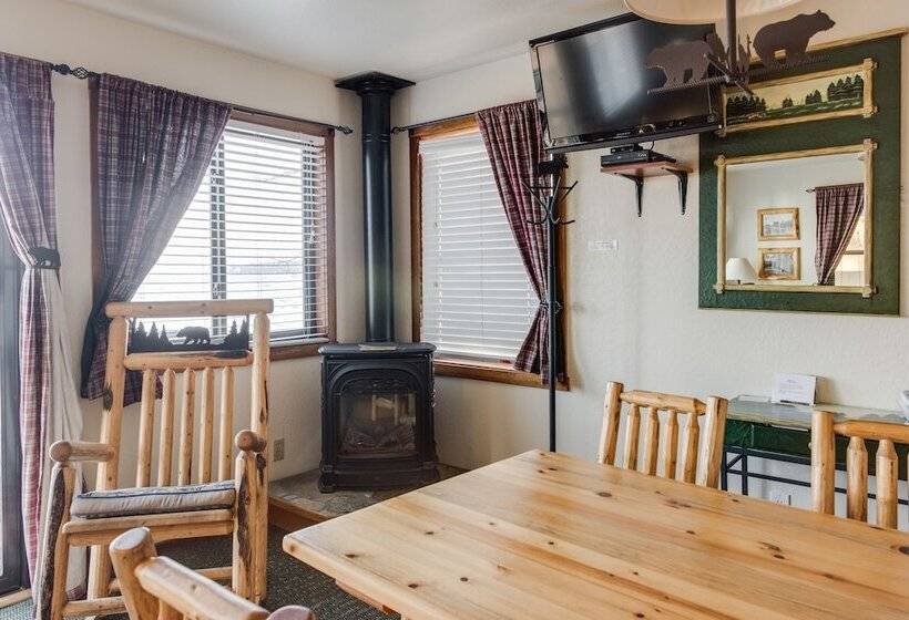 Отель Franciscan Lodge