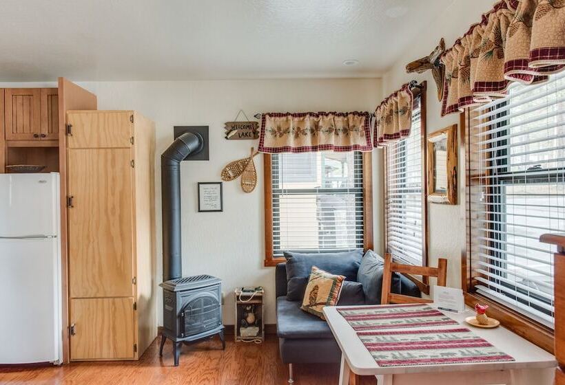 Отель Franciscan Lodge