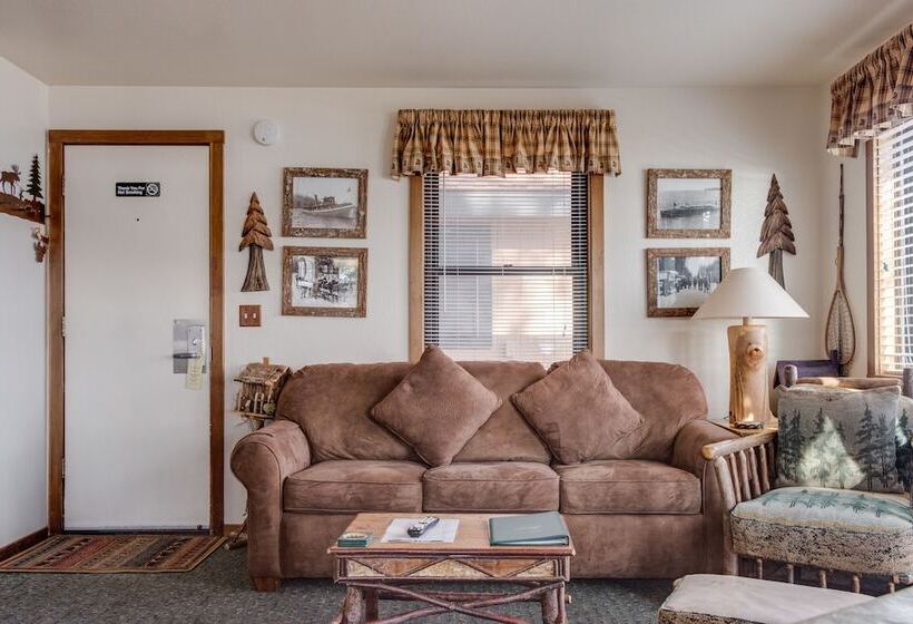 Отель Franciscan Lodge