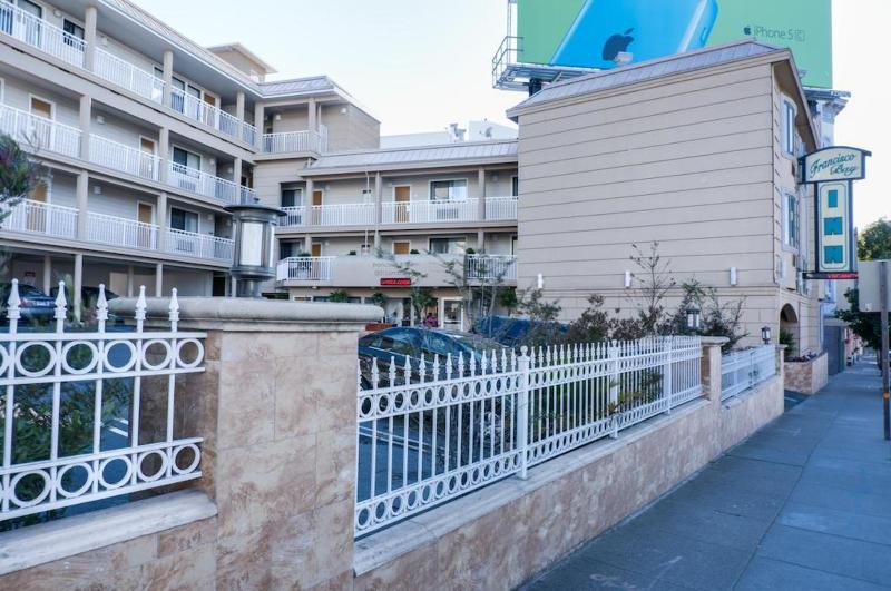 호텔 Francisco Bay Inn