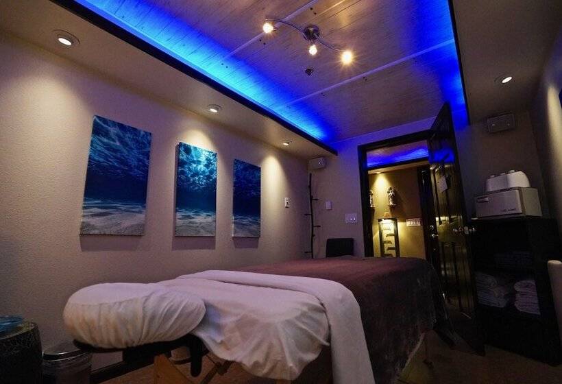 בית מלון כפרי Frisco Inn On Galena